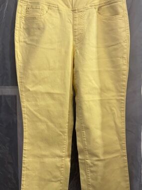 Belle by Kim Gravel Triple Luxe Twill Scalloped Cropped Stretch Capri Jeans